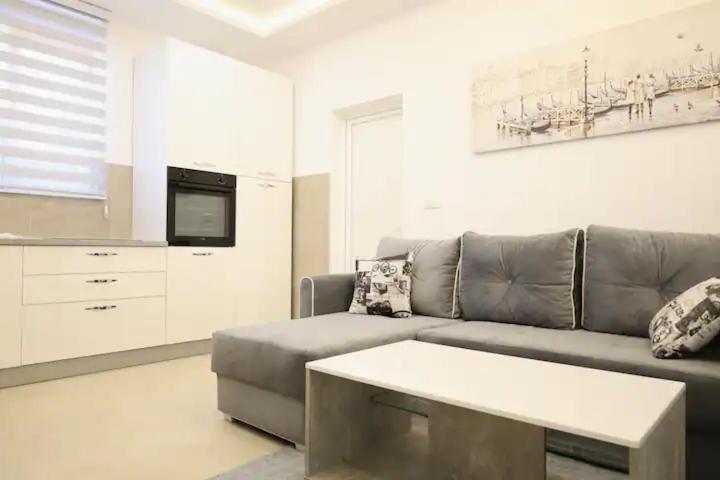 Apartments R&M Tivat Exterior photo