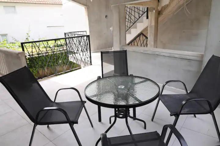 Apartments R&M Tivat Exterior photo