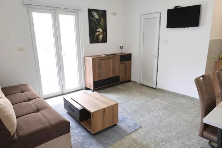 Apartments R&M Tivat Exterior photo